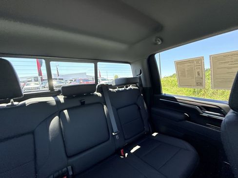 Certified 2025 GMC Sierra 2500 SLT w/ SLT Premium Package AWD/4WD image 32