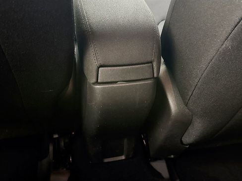 Used 2018 Jeep Renegade Sport w/ Power & Air Group image 28