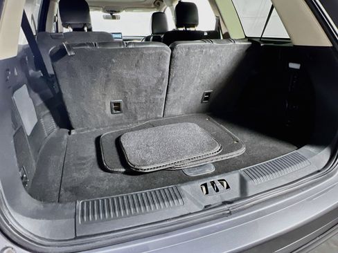 Used 2023 Lincoln Aviator AWD w/ Premium Package image 26
