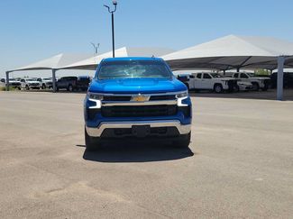 Used 2024 Chevrolet Silverado 1500 LT w/ Z71 Off-Road Package AWD/4WD video 3