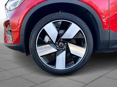 Certified 2023 Volvo C40 P8 Recharge Ultimate image 10