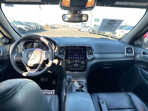 Used 2019 Jeep Grand Cherokee Limited w/ Luxury Group II image 10