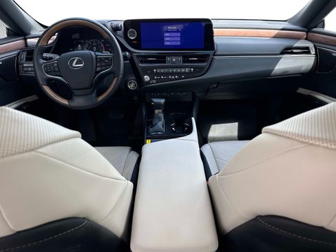 Certified 2025 Lexus ES 300h Ultra Luxury w/ Accessory Package (Z1) FWD image 14