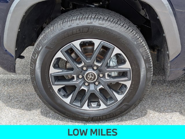 Used 2023 Toyota Tundra Limited w/ Power Package AWD/4WD image 12