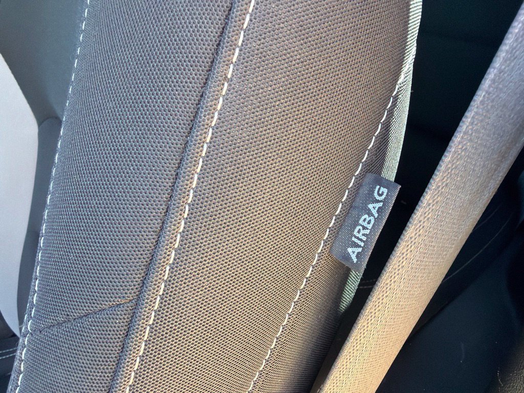Used 2022 Chevrolet Camaro LT RWD image 19