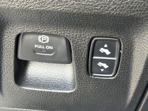 Used 2019 RAM 1500 Big Horn image 41