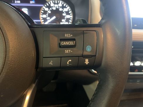 Used 2023 Nissan Rogue SL w/ SL Premium Package image 27