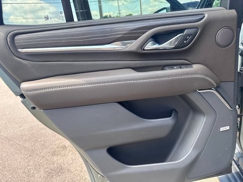 Used 2023 GMC Yukon Denali w/ LPO, Floor Liner Package AWD/4WD image 27