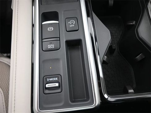 New 2026 Nissan Pathfinder SL w/ SL Premium Package image 9