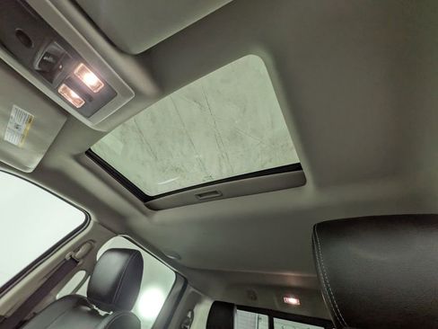 Used 2016 RAM 3500 Laramie w/ Cold Weather Group image 35