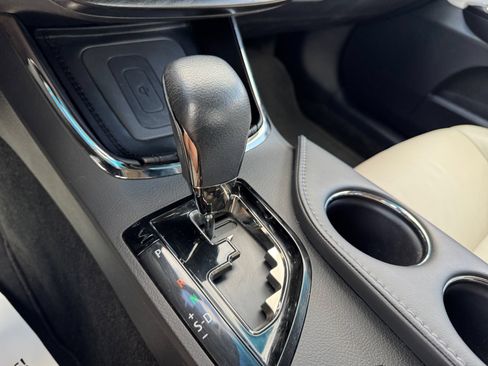 Used 2018 Toyota Avalon XLE Premium w/ Carpet Mat Package FWD image 8