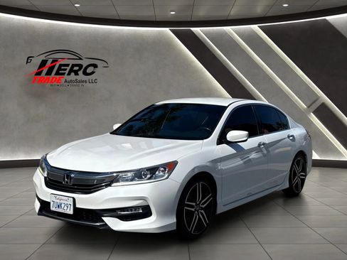 Used 2017 Honda Accord Sport image 12