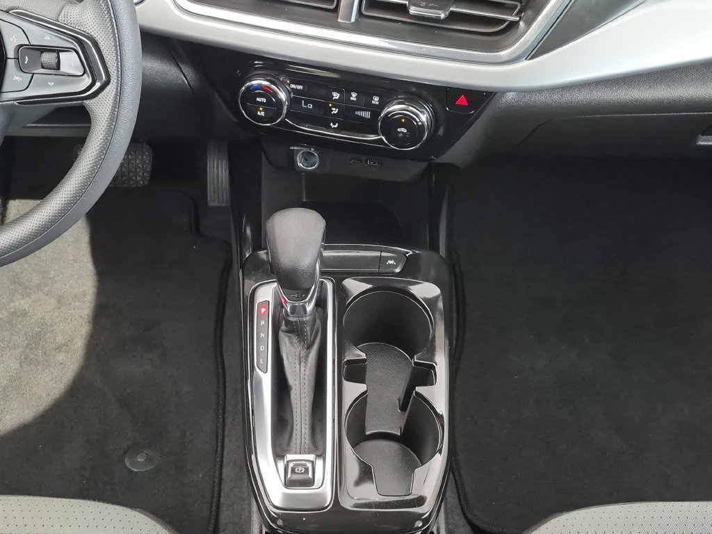 Used 2026 Chevrolet Trax LT FWD image 21