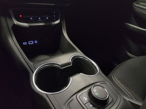 Used 2022 GMC Terrain SLE AWD/4WD image 26