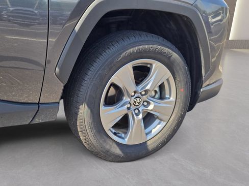 Used 2025 Toyota RAV4 XLE FWD image 4