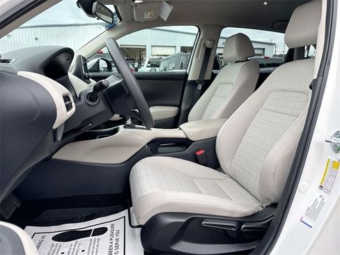 Used 2023 Honda HR-V LX image 17