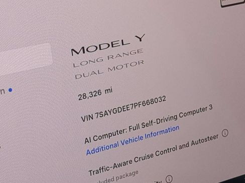 Used 2023 Tesla Model Y Long Range AWD/4WD image 12