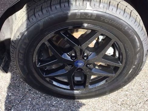 Certified 2022 Ford Edge SEL image 11