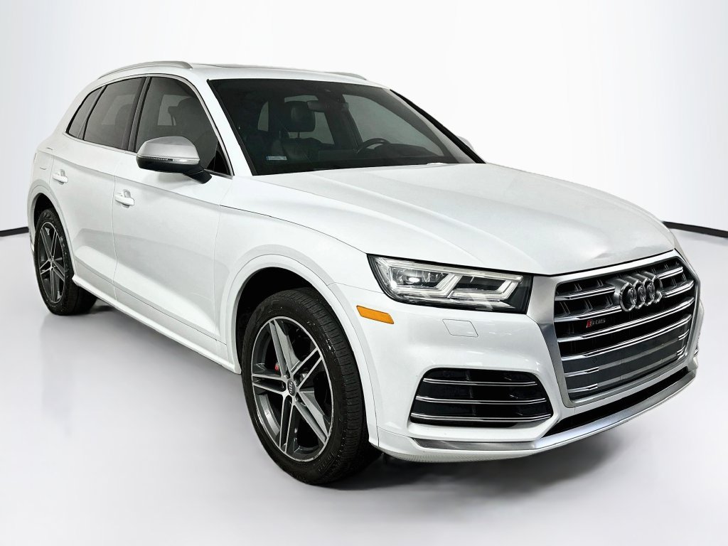 Used 2020 Audi SQ5 Premium Plus w/ Premium Plus Package AWD/4WD image 2