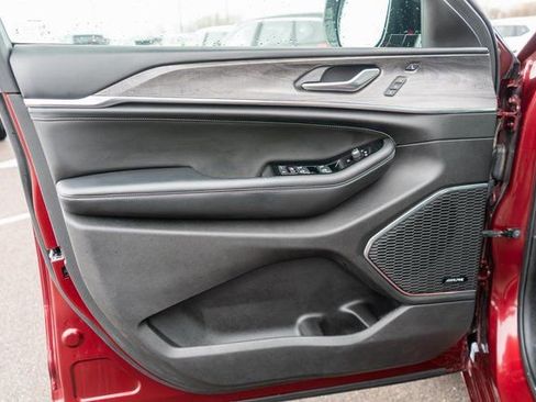 Used 2023 Jeep Grand Cherokee Overland w/ Luxury Tech Group IV image 19