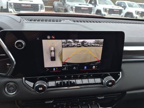 New 2026 GMC Canyon Elevation w/ Convenience Package image 15