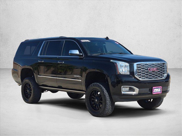 Used 2019 GMC Yukon XL Denali w/ Denali Ultimate Package AWD/4WD image 3
