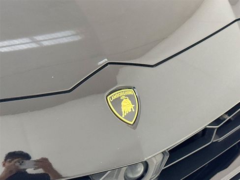 Used 2020 Lamborghini Urus AWD/4WD image 37