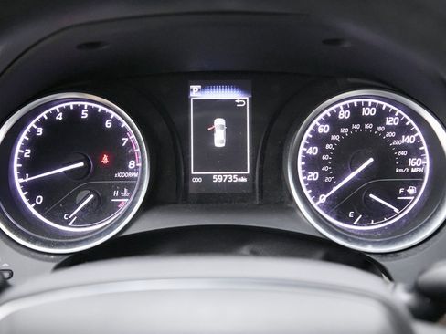 Used 2018 Toyota Camry LE image 16