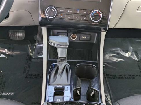 Used 2022 Hyundai Tucson SEL FWD image 19