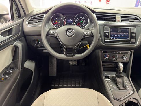 Used 2019 Volkswagen Tiguan S FWD image 27