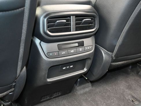 Used 2025 Honda Pilot EX-L image 36