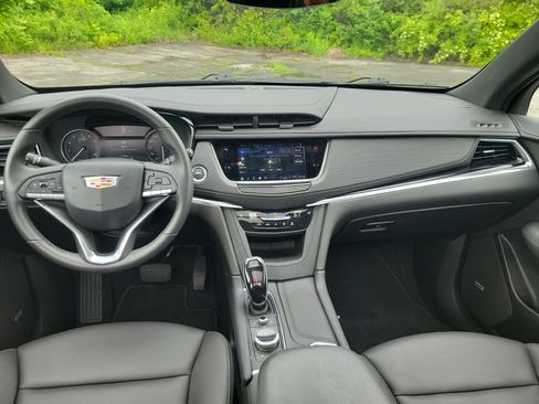 Certified 2024 Cadillac XT6 Luxury AWD/4WD image 19