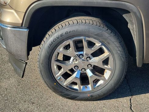 Used 2014 GMC Sierra 1500 SLT w/ SLT Crew Cab Value Package image 17