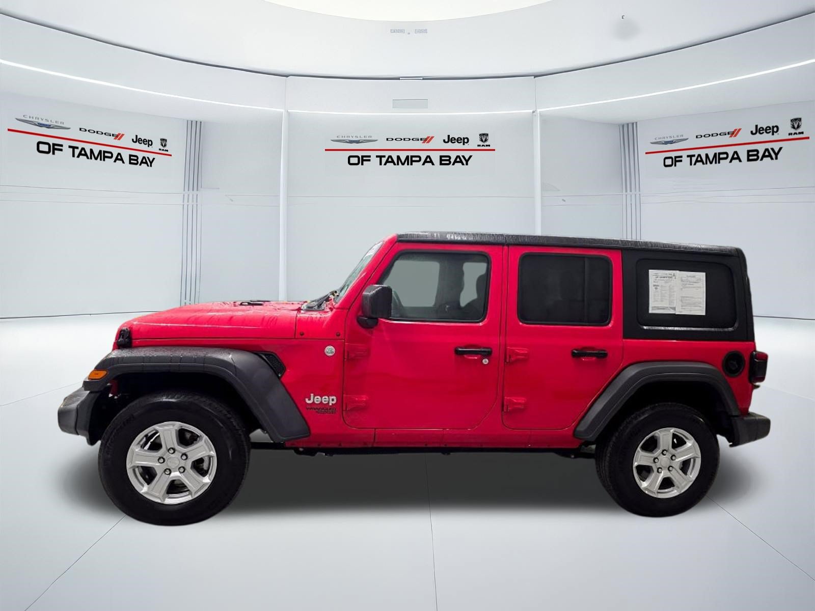 Used 2021 Jeep Wrangler Unlimited Sport AWD/4WD image 3