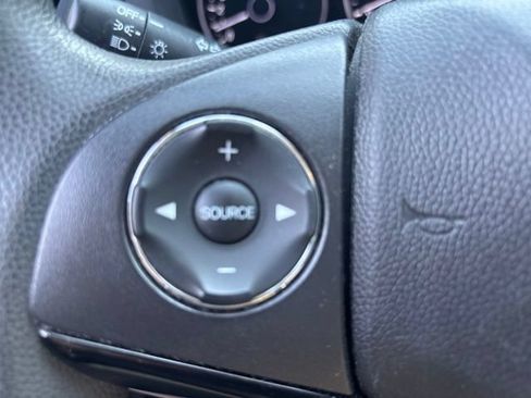 Used 2022 Honda HR-V LX image 21