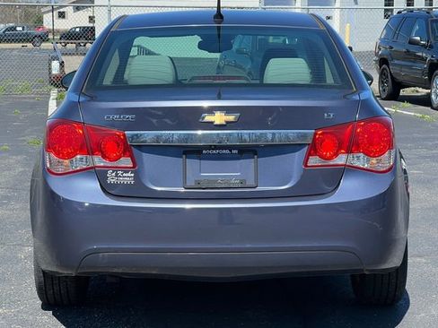 Used 2014 Chevrolet Cruze LT w/ Technology Package FWD image 10