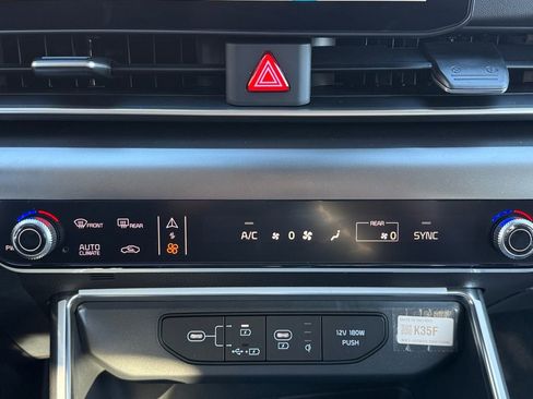 New 2026 Kia Carnival SX Prestige image 17