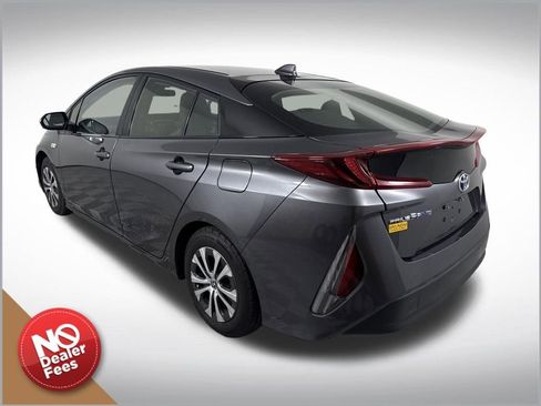 Used 2021 Toyota Prius Prime LE image 5