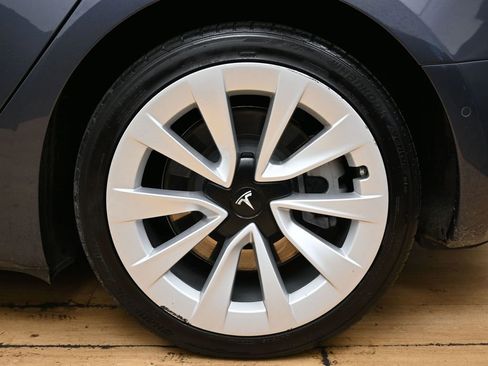 Used 2022 Tesla Model 3 Long Range image 11