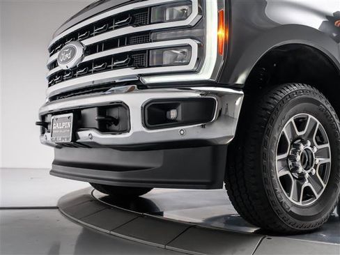 Used 2023 Ford F250 Lariat w/ Tow Technology Package image 13