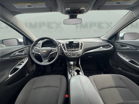 Used 2022 Chevrolet Malibu LT FWD image 7