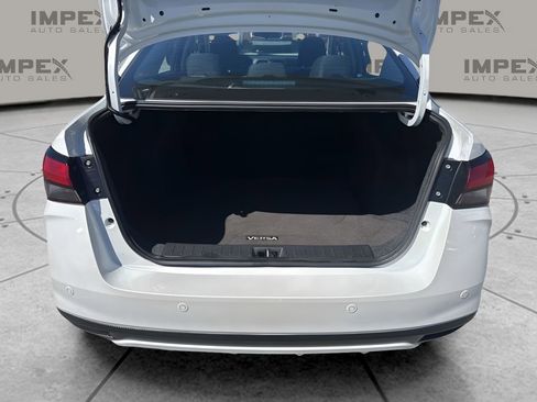 Used 2025 Nissan Versa SV image 25