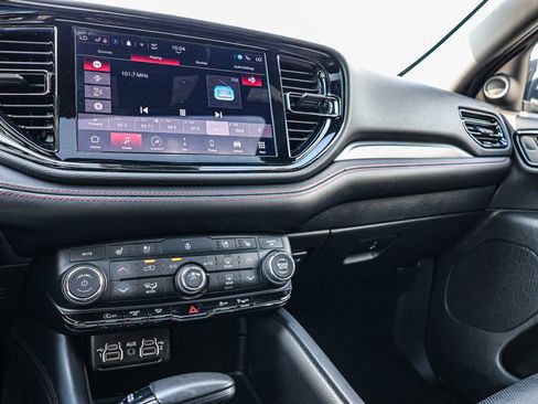 Used 2024 Dodge Durango GT image 43
