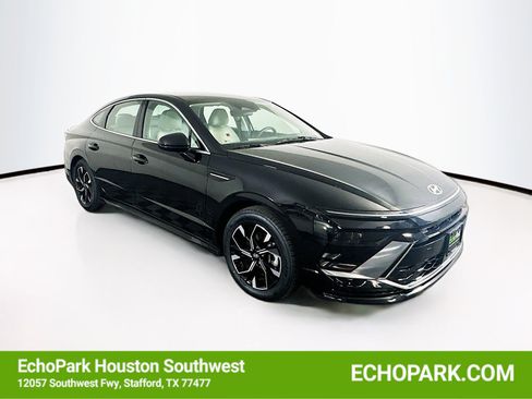 Used 2025 Hyundai Sonata SEL FWD image 1