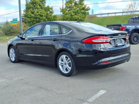 Used 2018 Ford Fusion SE w/ Fusion SE Technology Package image 7
