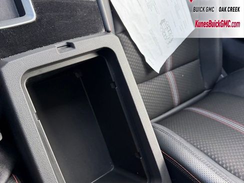 Used 2025 Nissan Altima 2.5 SR FWD image 19