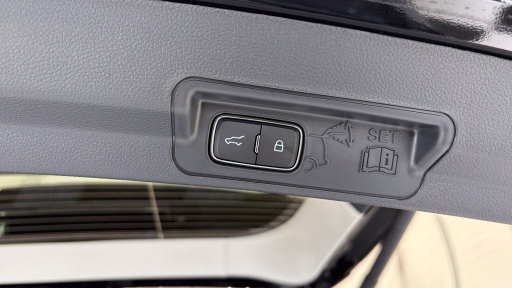 New 2026 Ford Explorer Active AWD/4WD image 6