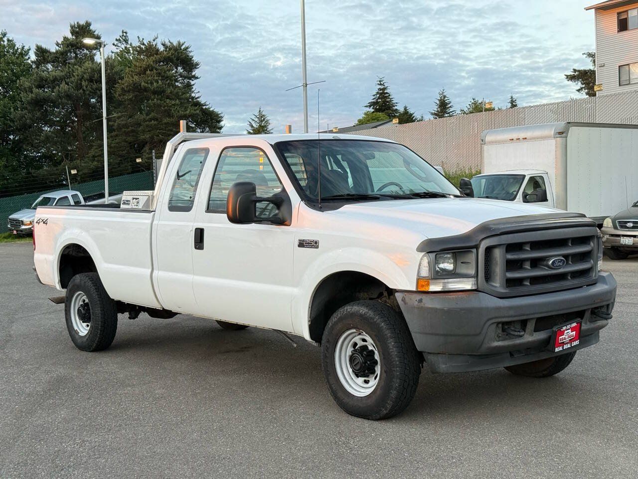 Used 2003 Ford F250 XL AWD/4WD image 2