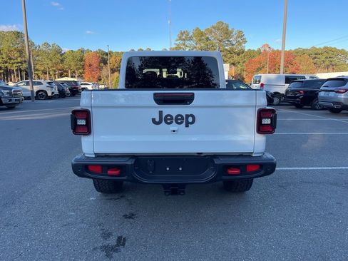 Used 2025 Jeep Gladiator Rubicon image 6