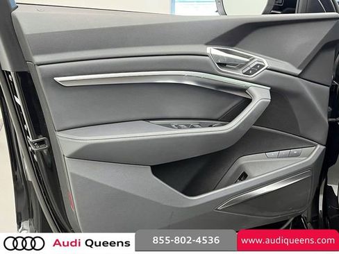 Used 2021 Audi e-tron Premium Plus w/ Premium Plus Package image 13